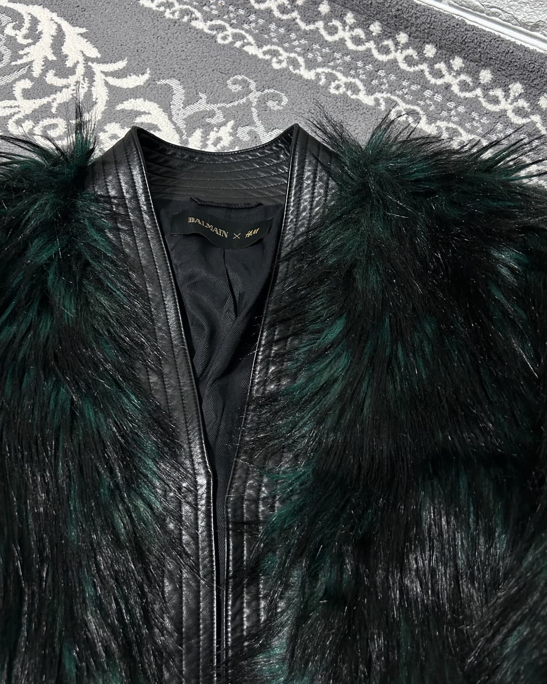 발망 h&m 레더 라이닝 퍼 자켓 상품이미지4