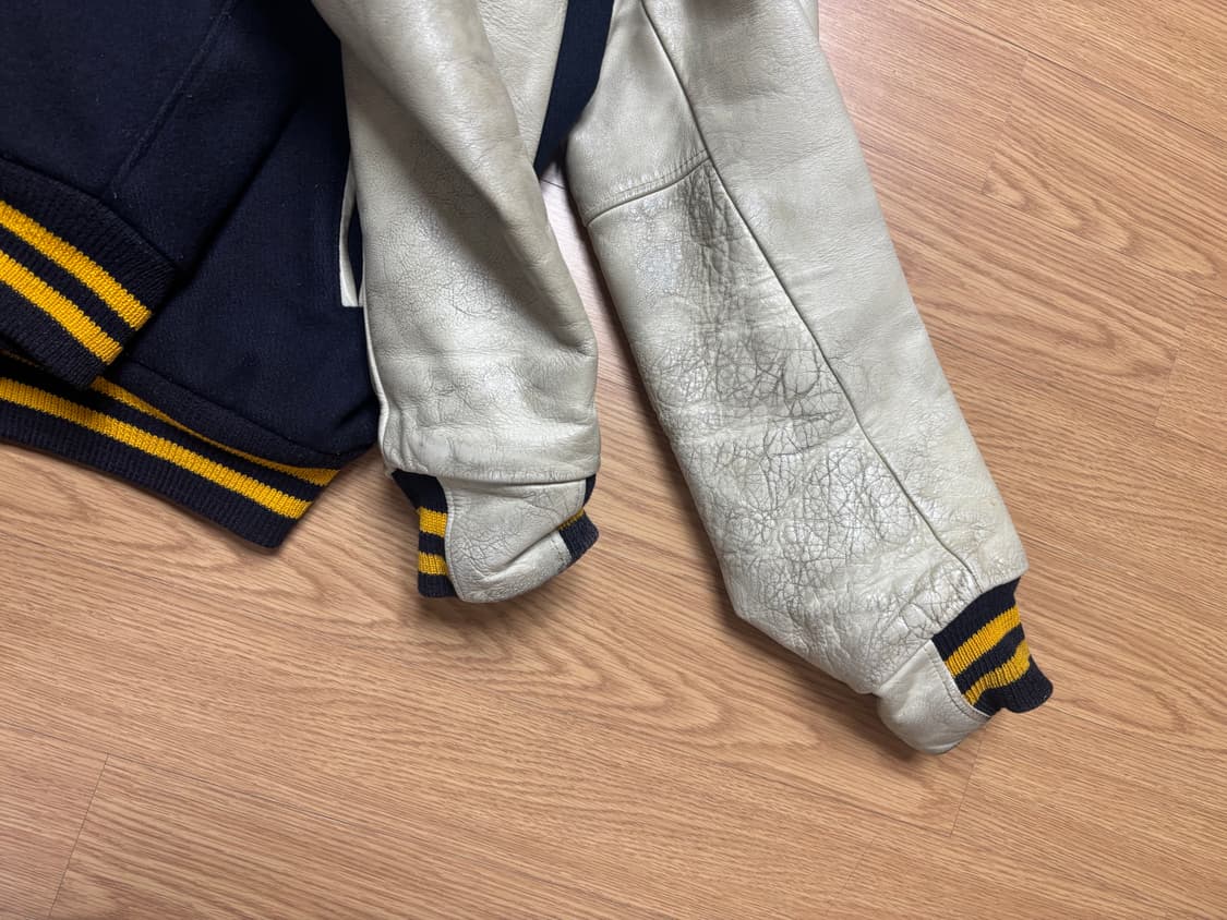 8-90’s 골든베어 레더 바시티 자켓 상품이미지6