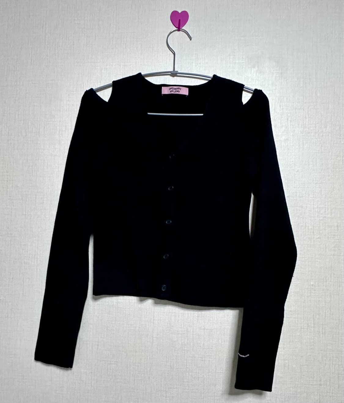 오디너리홀리데이 숄더 슬릿 가디건 블랙 상품이미지4