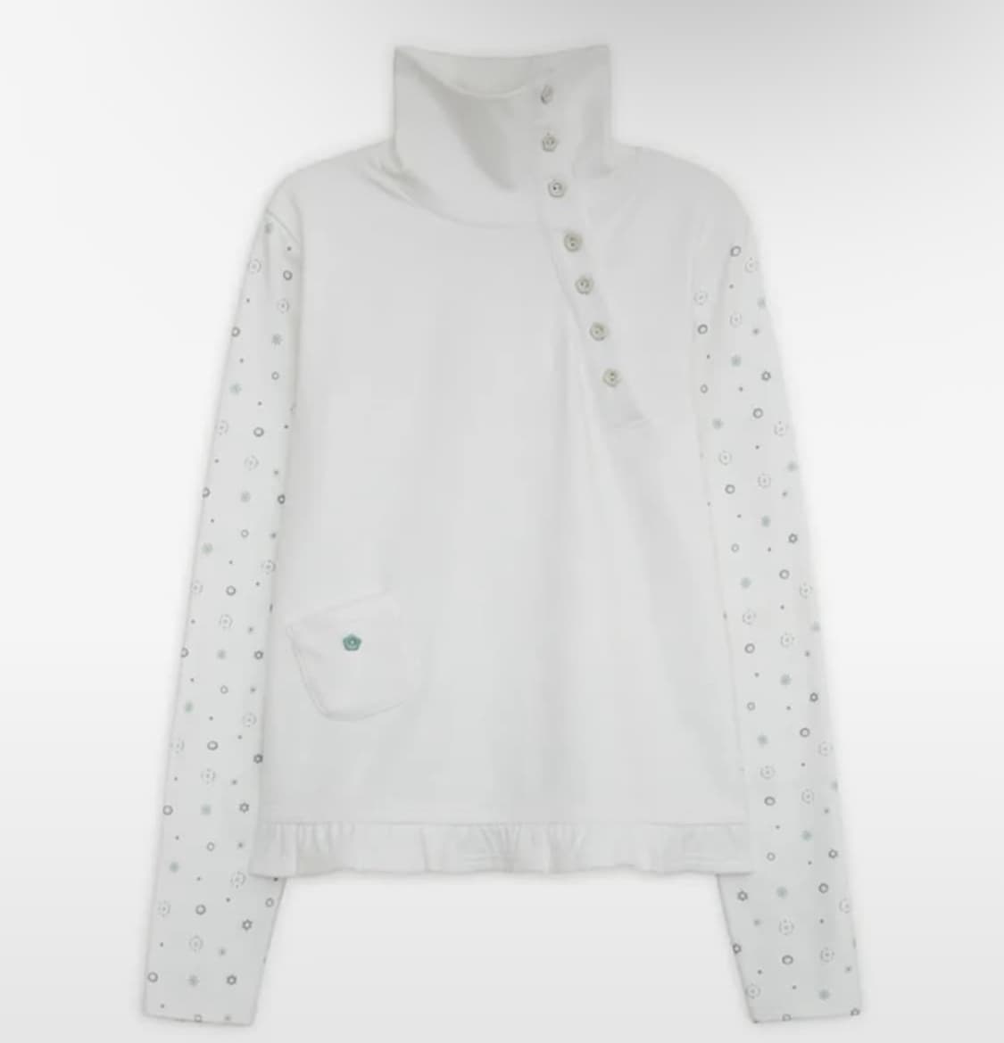 허그유어스킨 플라워 버튼 폴라 탑 화이트 상품이미지1