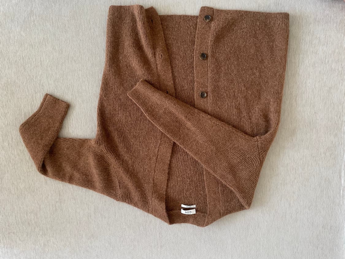 COS 릴렉스 핏 브라운 니트 가디건 상품이미지2