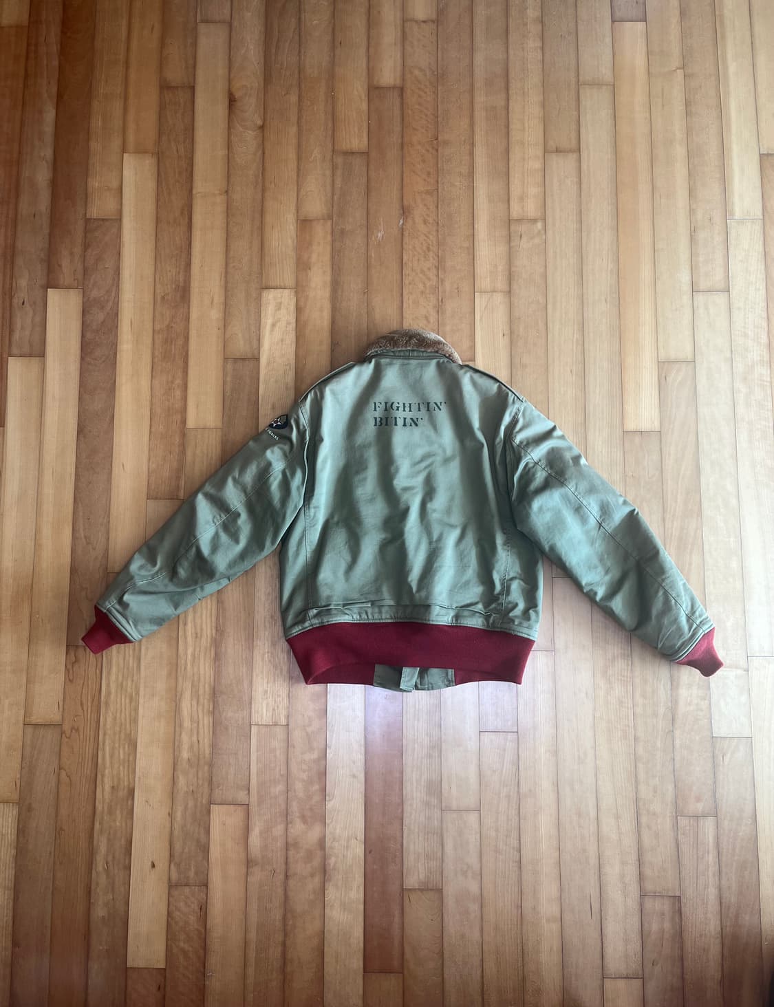 버즈릭슨 B-10 자켓 369th BOMB SQ 40 상품이미지2