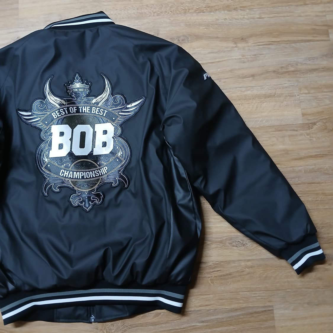 택붙은 미사용 MUSCOLO 머스콜로 바시티 누빔 헬스 점퍼 패딩 자켓 상품이미지6