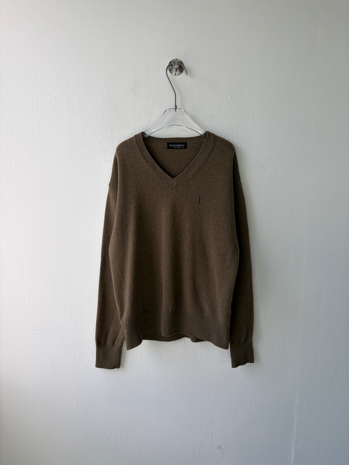 (broken) 입생로랑 브이넥 니트  상품이미지2