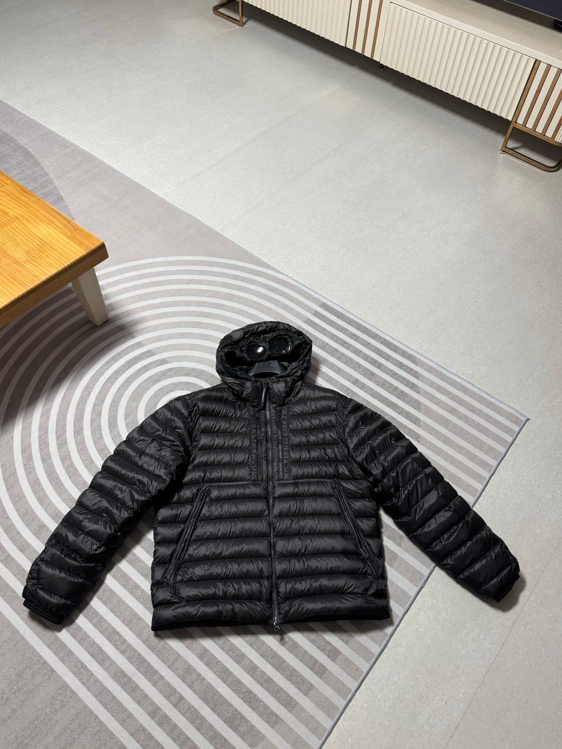 Cp컴퍼니 경량패딩 25FW 상품이미지2