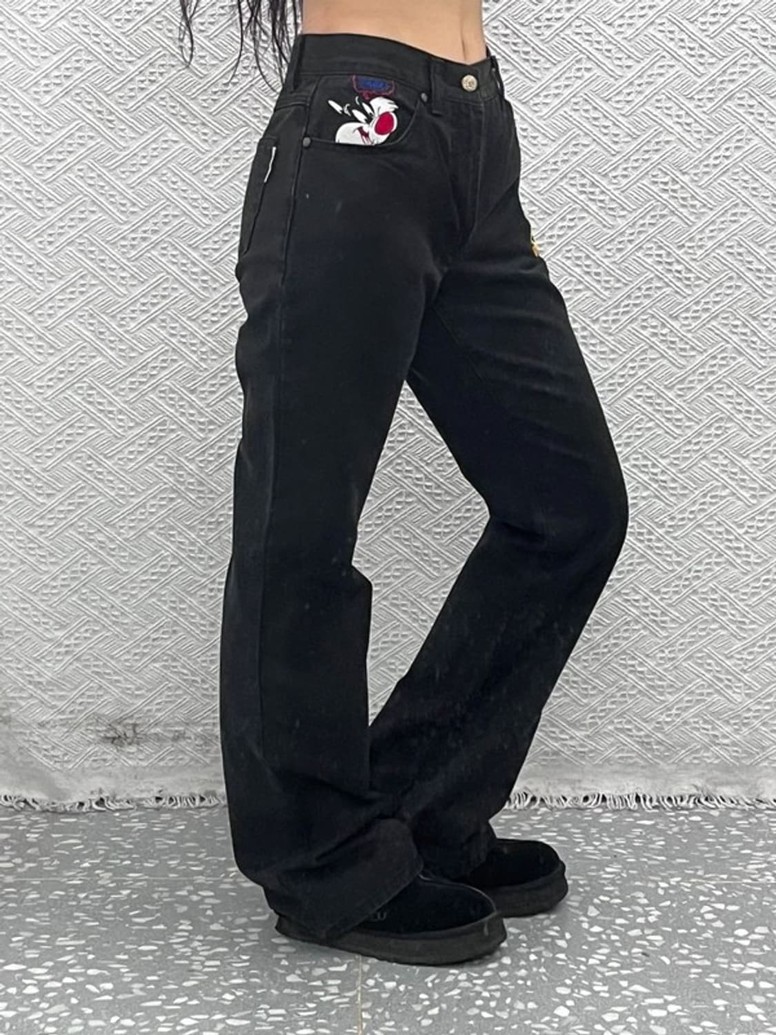 루니툰즈 스트릿 펑크 키치 캐릭터 흑청 데님팬츠 26인치 C10645 상품이미지1