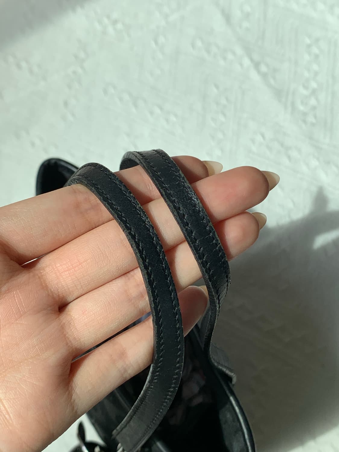 🖤 Coach 시그니처 올블랙 미니 토트백 상품이미지3