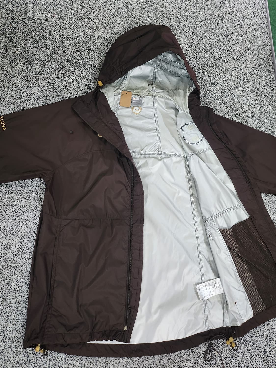 //나이키 바르셀로나 초코 브라운 후드 바람막이 S 상품이미지2