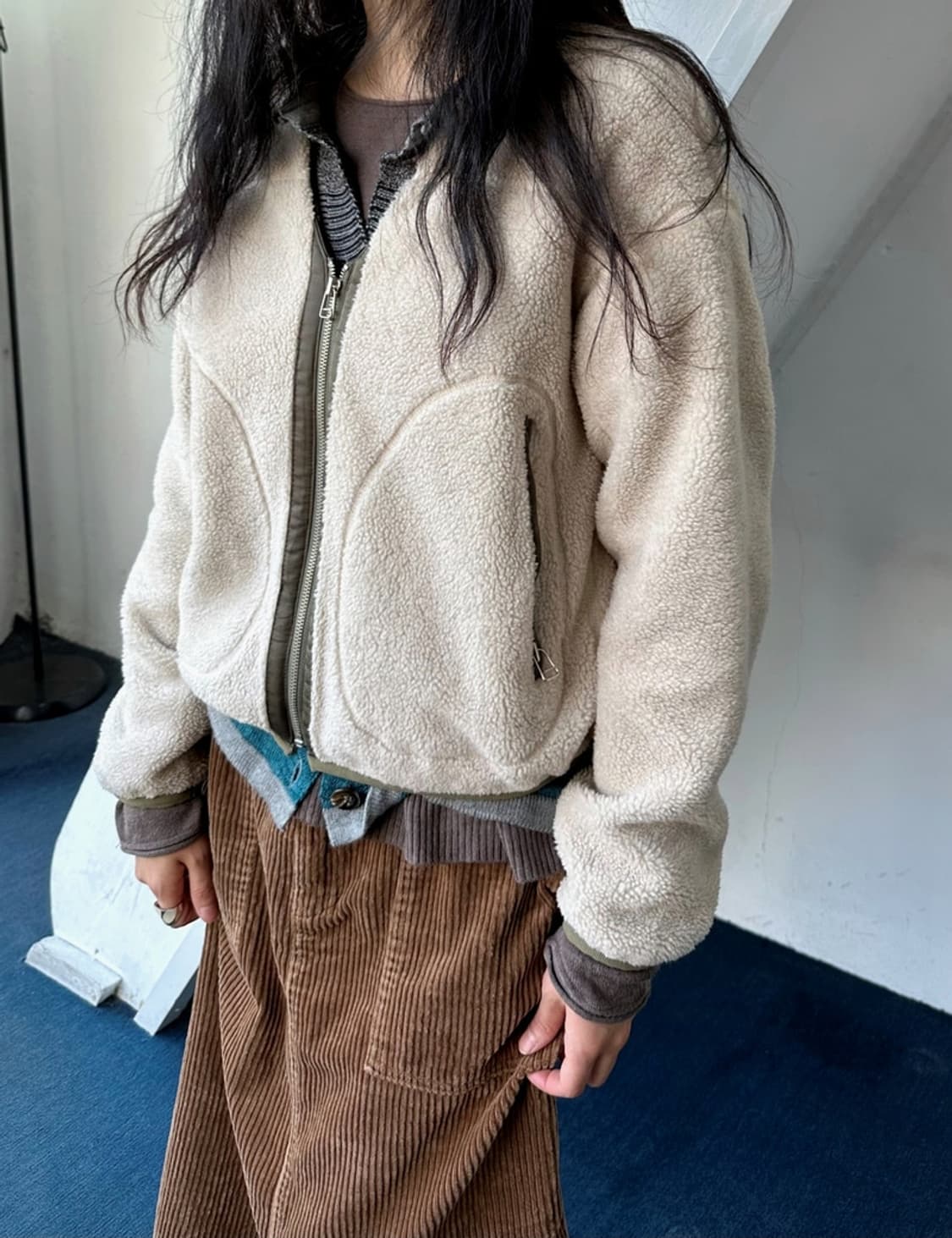 Boa fleece design cropped zip jacket 상품이미지10