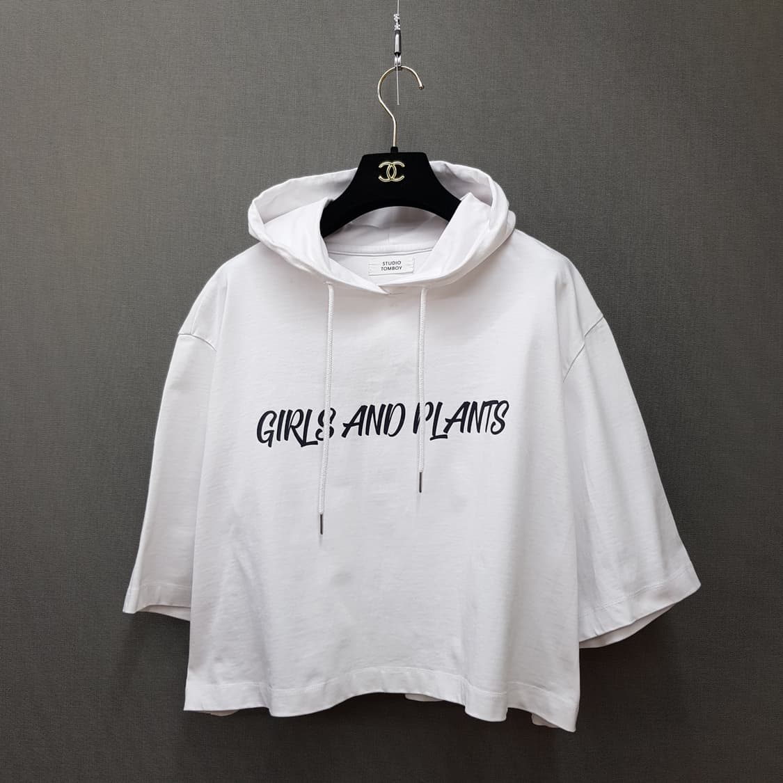 스튜디오 톰보이 2021 레터링 크롭 후드 티셔츠 F사이즈 상품이미지1
