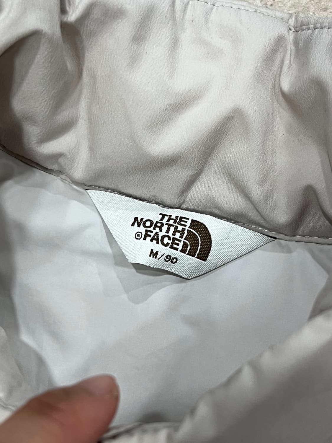 (M 90) 노스페이스 우먼스 화이트라벨 스피릿 브이모션 자켓 베이지 상품이미지5