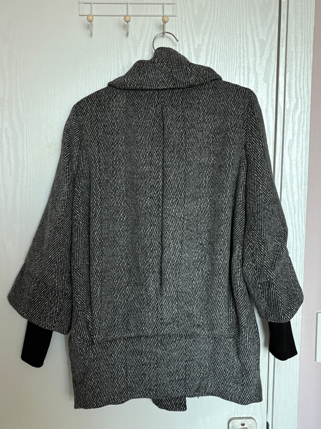 모리걸 만두카라 그레이 헤링본 하프 더블 코트 상품이미지3