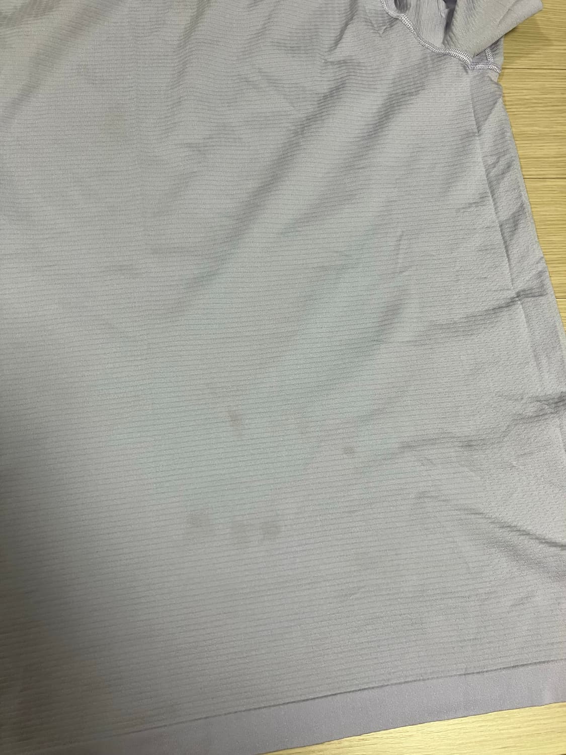 룰루레몬 메탈벤트 숏슬리브 연보라 l 상품이미지5