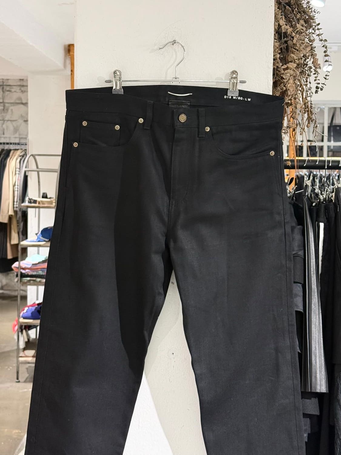 생로랑 블랙 스트레이트핏 데님 팬츠 상품이미지2
