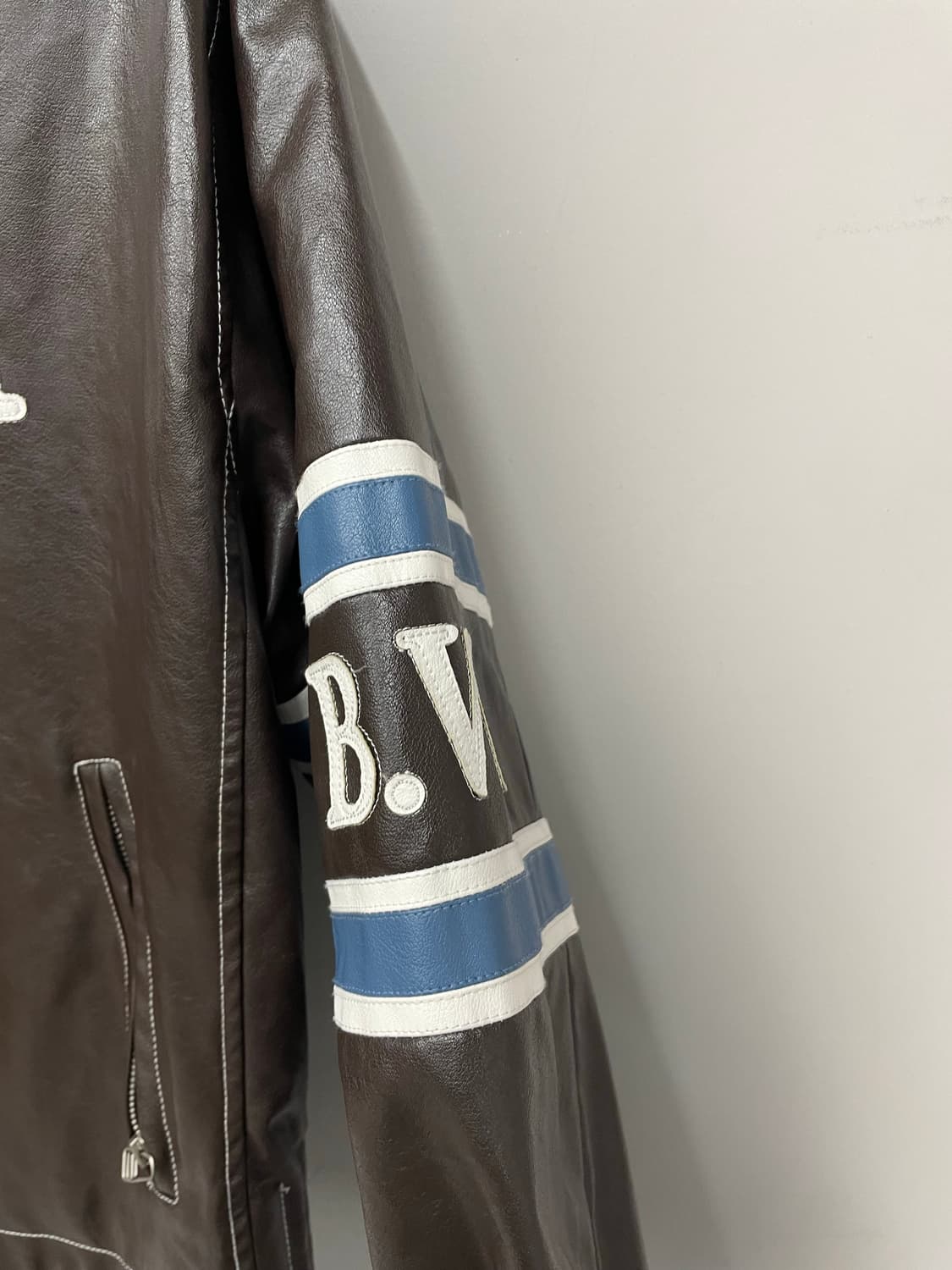 베드블러드 91 레더 브라운 바시티 자켓1663 상품이미지4