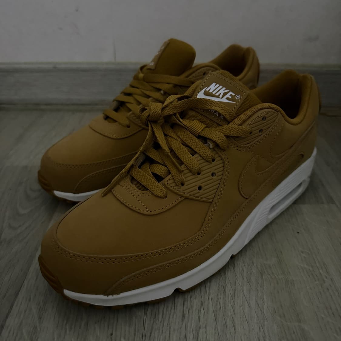 나이키 에어맥스 90 프리미엄 HJ3153-200 (285) 상품이미지8