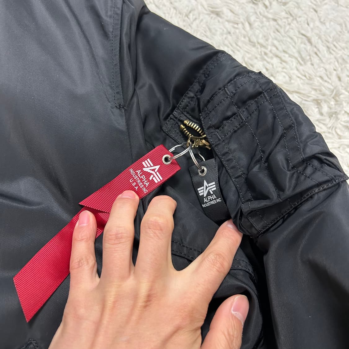 Alpha Industries MA-1 flight jacket 상품이미지5