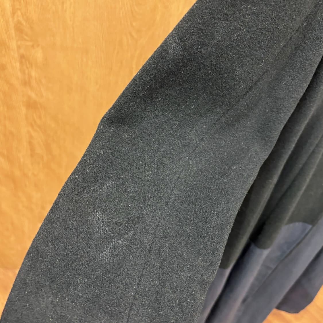 요지 야마모토 롱 코트 투톤 플레어 배색 디자인 쇼울 카라 디테일 블랙 상품이미지8