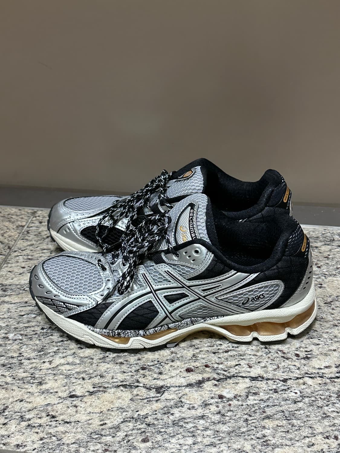 아식스 운동화 젤 님버스 250 asics 젤 카야노 상품이미지2