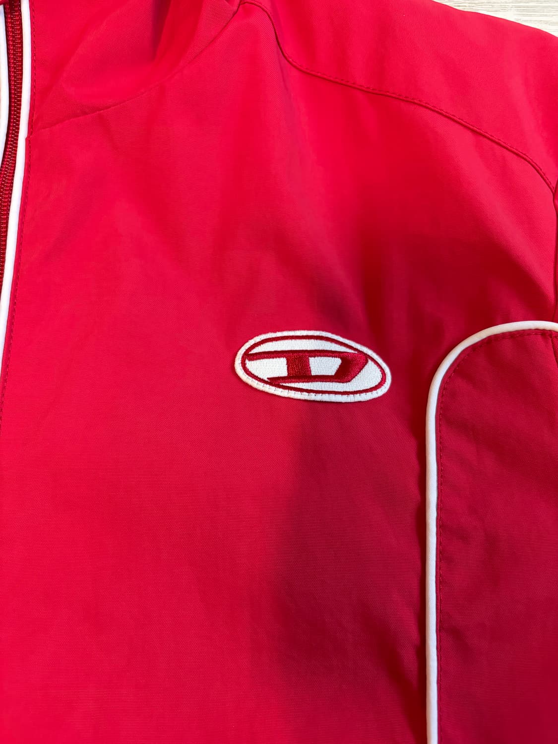 디젤 콘트라스트 파이핑 바람막이 레드 M 상품이미지3