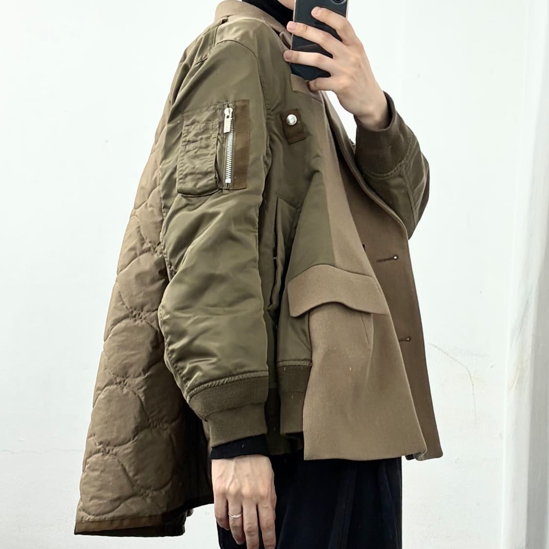 사카이 24FW 울 멜튼 나일론 트윌 퀼티드 코트 상품이미지3