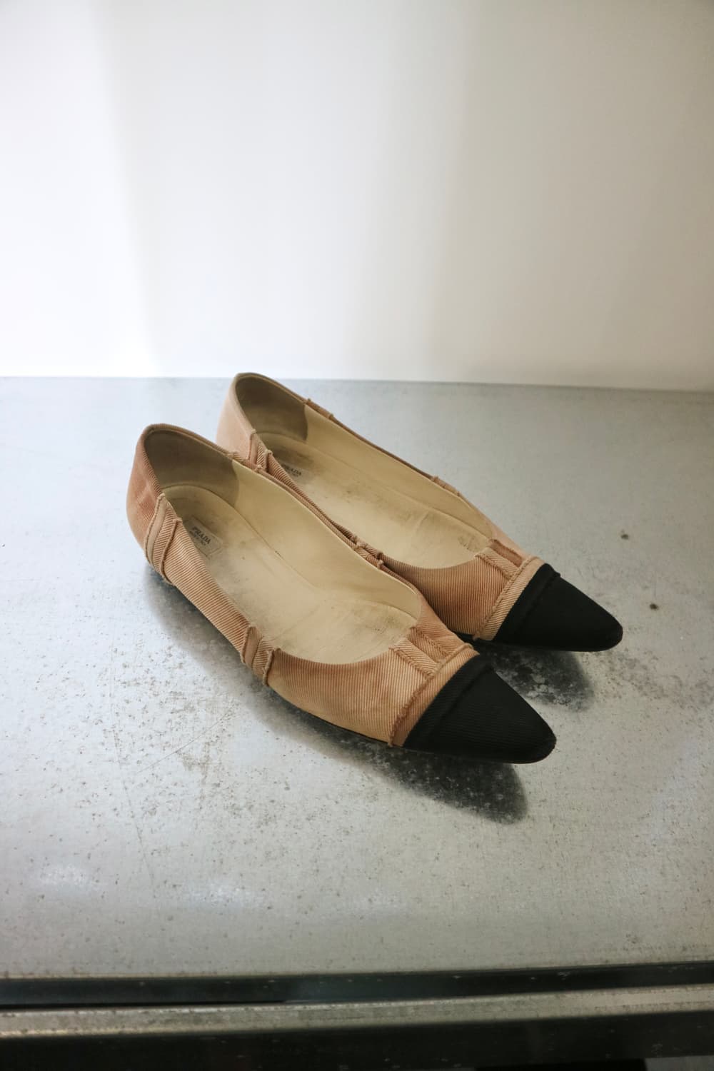 Prada flat shoes 상품이미지1