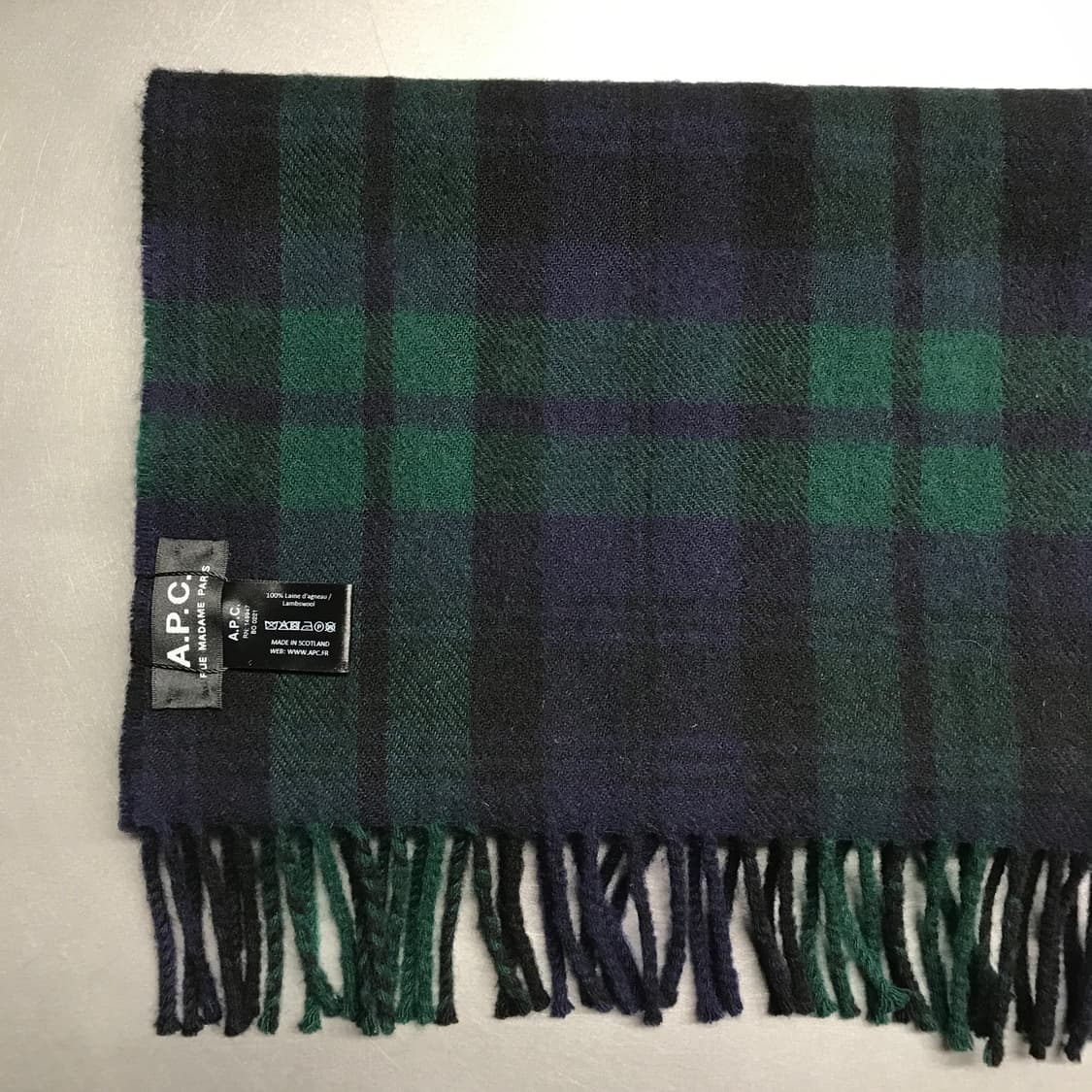 A.P.C 아페쎄 체크 머플러 상품이미지3