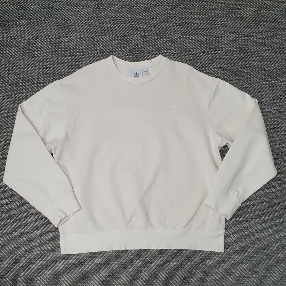 아디다스 오버핏 맨투맨 남자115 상품이미지1