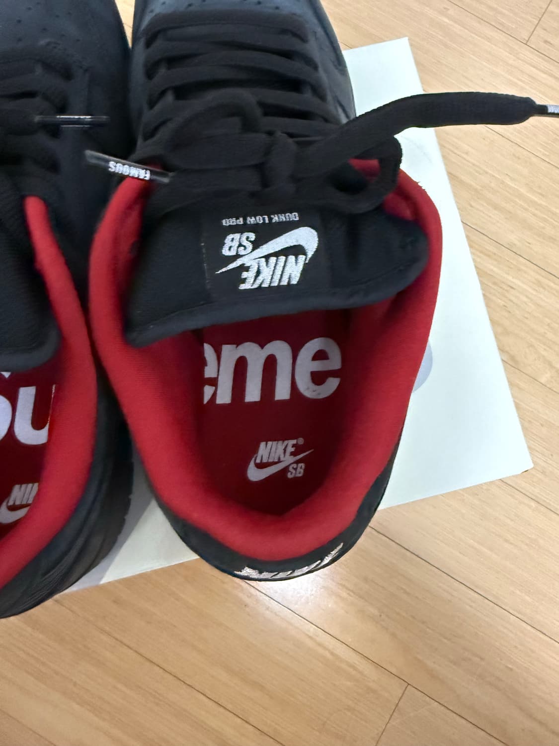 나이키 슈프림 sb 덩크 블랙 상품이미지3