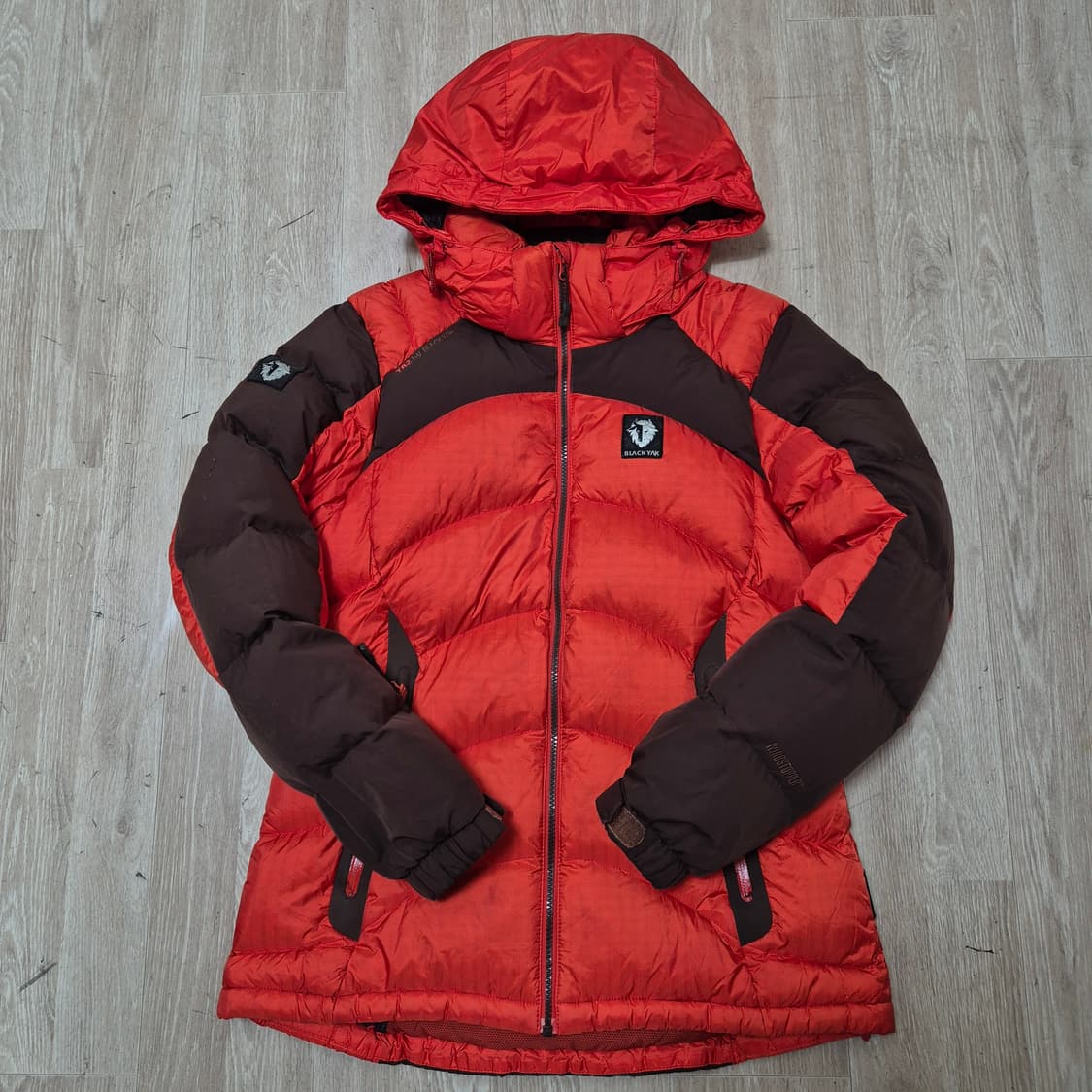 블랙야크 윈드스토퍼 여성 구스다운 후드 푸퍼 패딩  상품이미지1