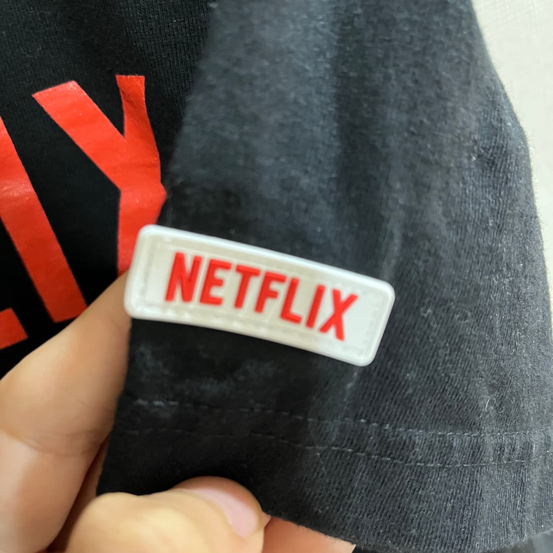 (M) 빔즈 “넷플릭스” 반팔 티셔츠 상품이미지4