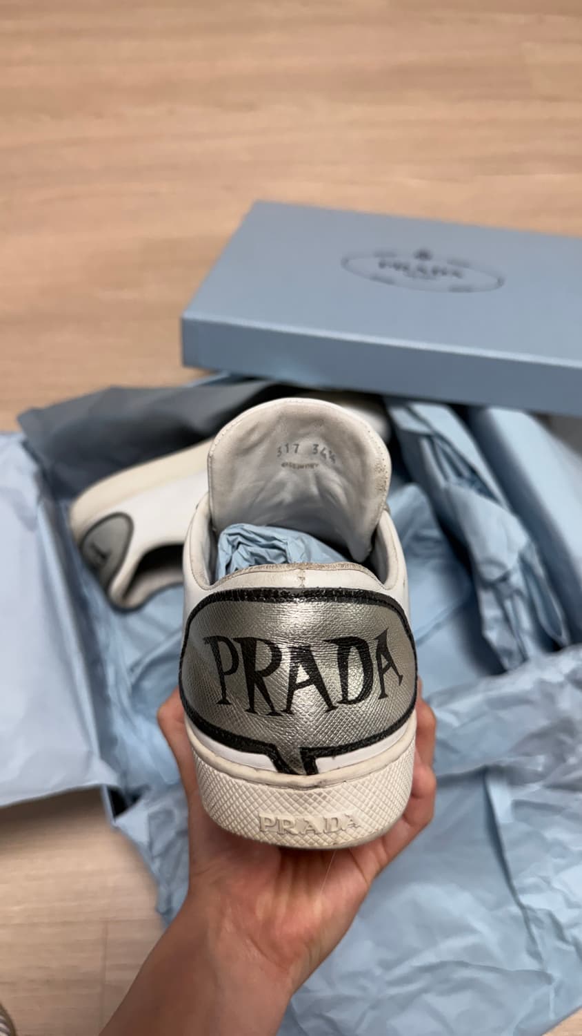 [34.5] 프라다 Prada 칼프 레더 여성 스니커즈 상품이미지2