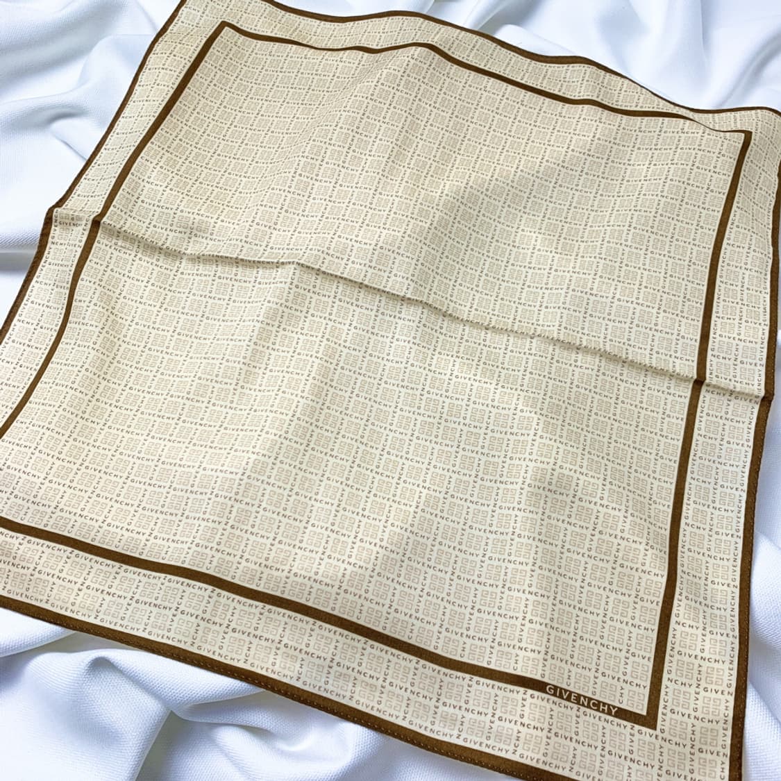 [정품] Givenchy 지방시 로고 빈티지 쁘띠스카프 손수건 상품이미지1