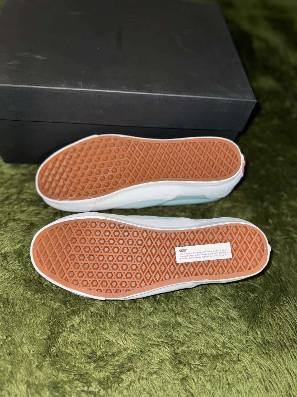 [265] 반스 볼트 X 라이카 X 레이바비 콜라보 슬립온 샘플 상품이미지6