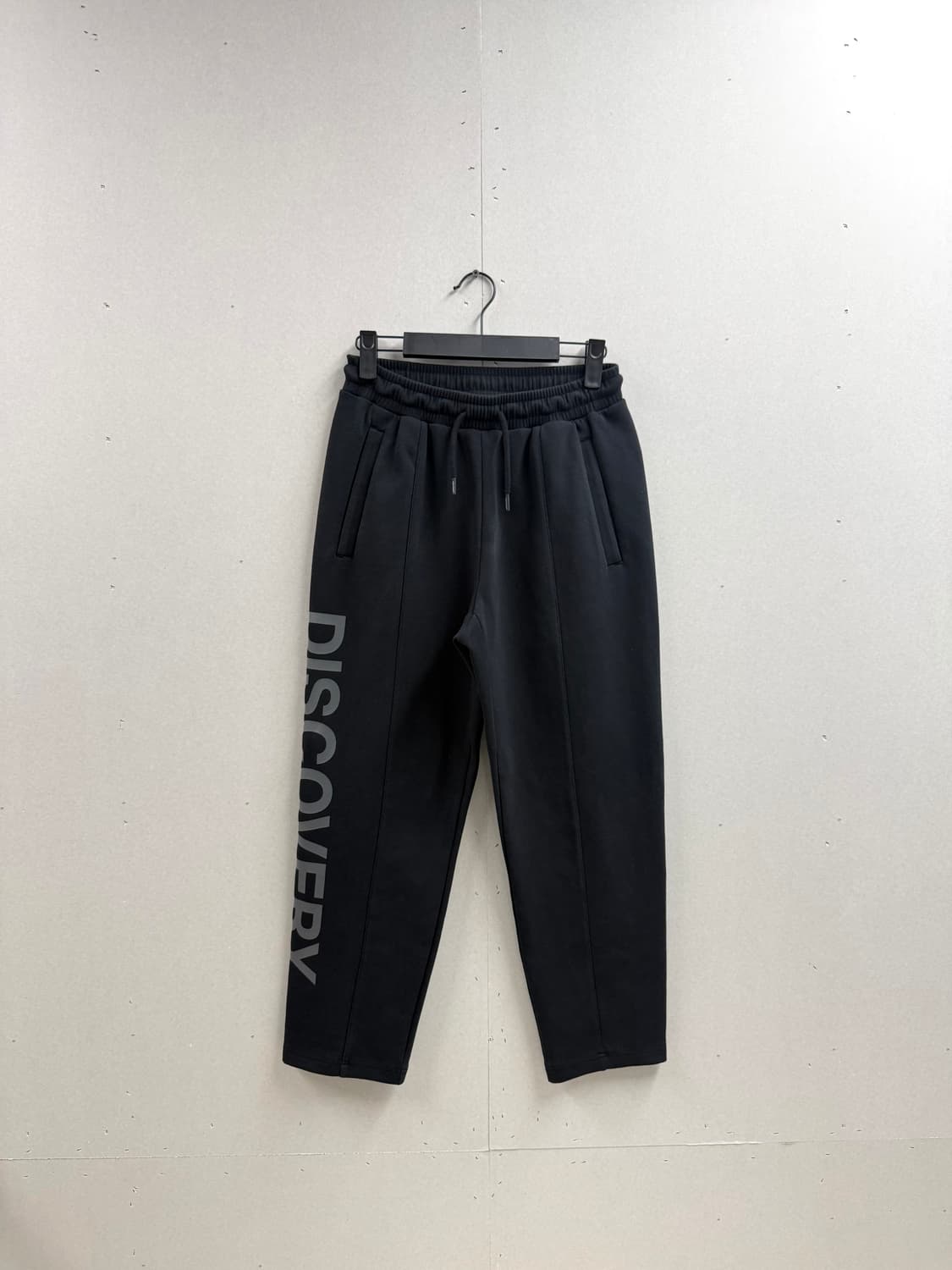 여성 67 / 디스커버리 사이드로고 팬츠 바지 블랙 상품이미지1