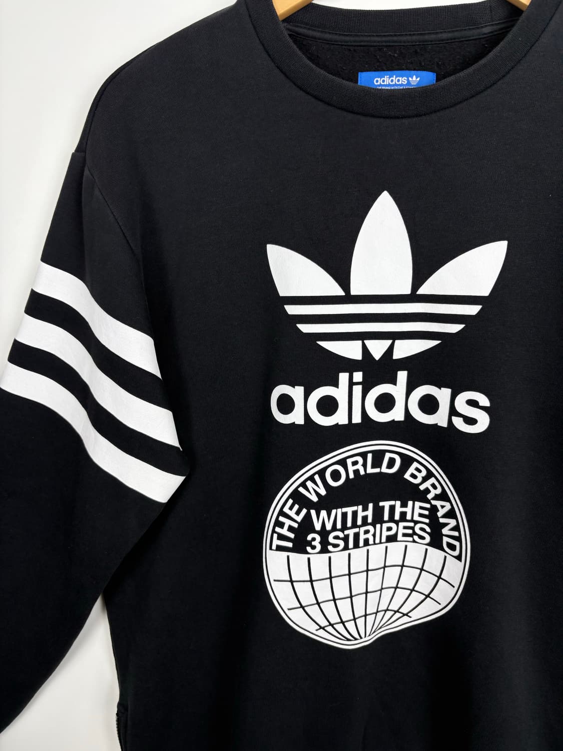 아디다스 빅로고 프린팅 맨투맨 (기모) 상품이미지2