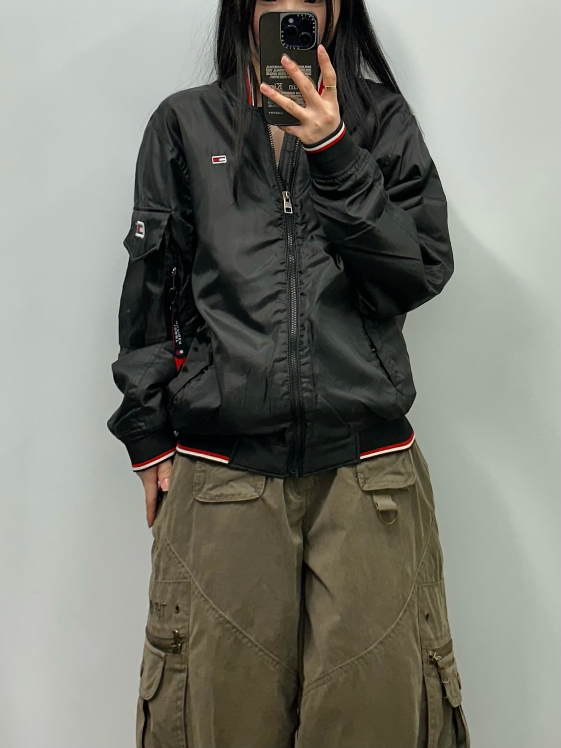 타미힐피거 블랙 포켓 봄버 자켓 상품이미지1