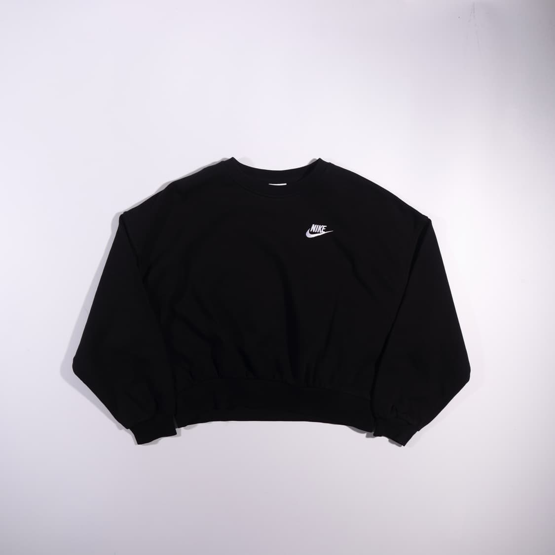 나이키 자수로고 크롭 맨투맨 B620 상품이미지1