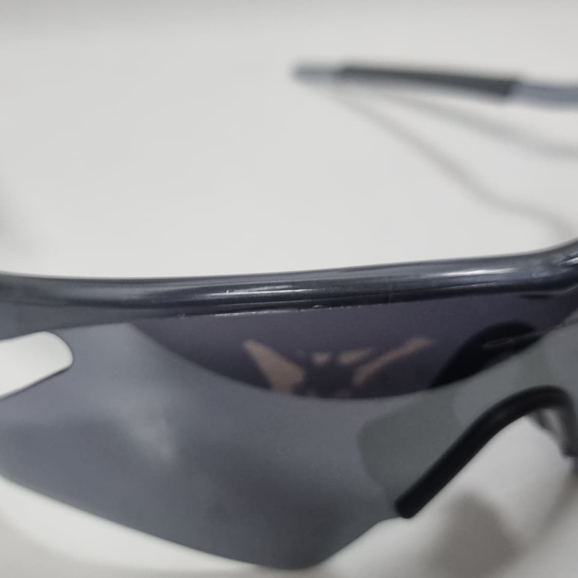 오클리 초기형 엠프레임(1991) 크리스탈 블랙 상품이미지10