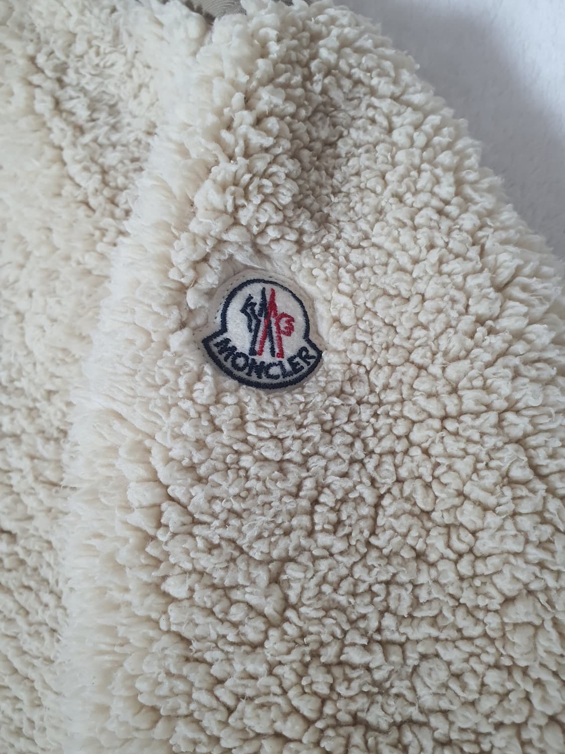 몽클레어 보아 후리스 후드 상품이미지3