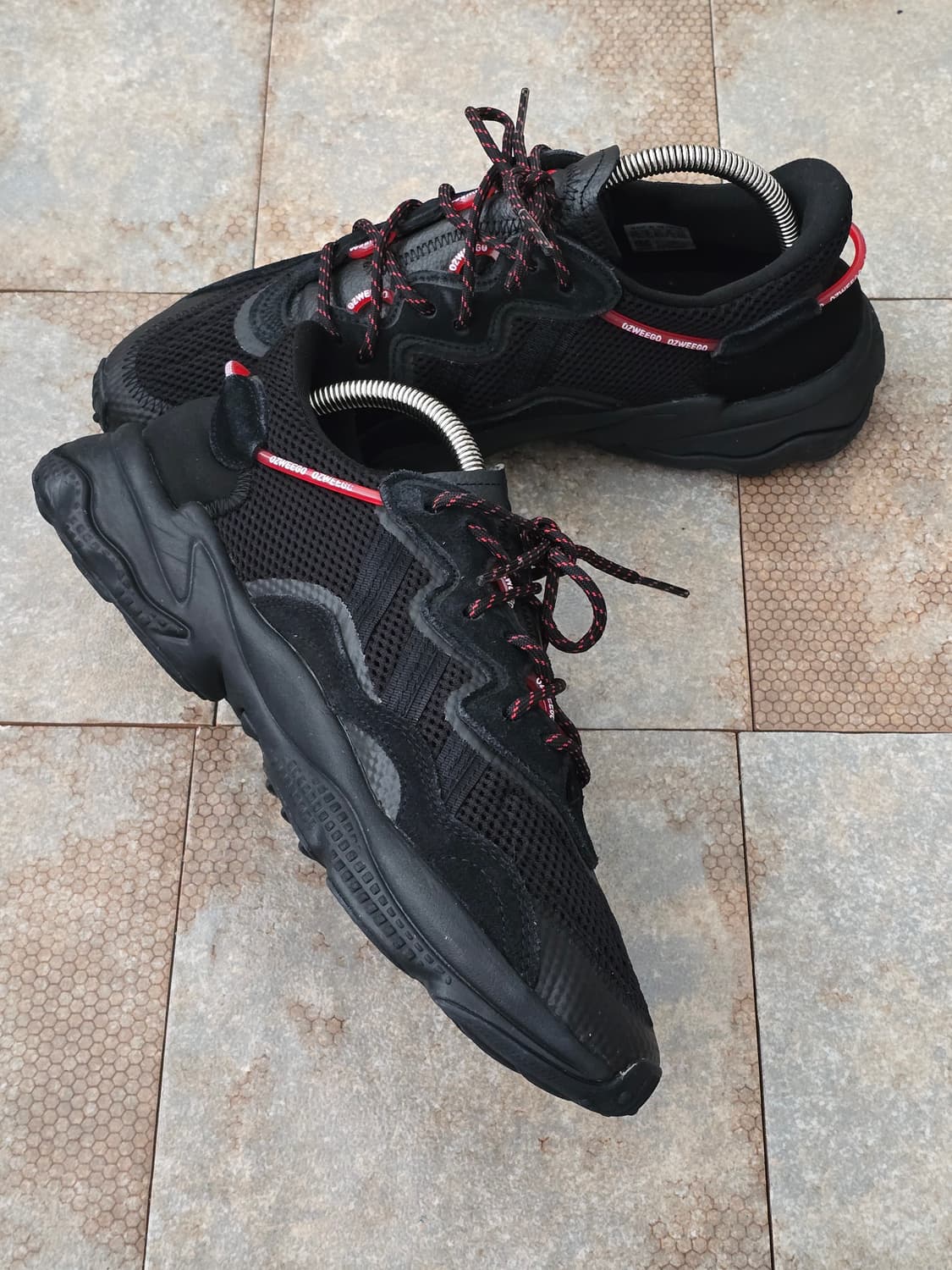 (275)아디다스 오즈위고 블랙 스칼렛 상품이미지4