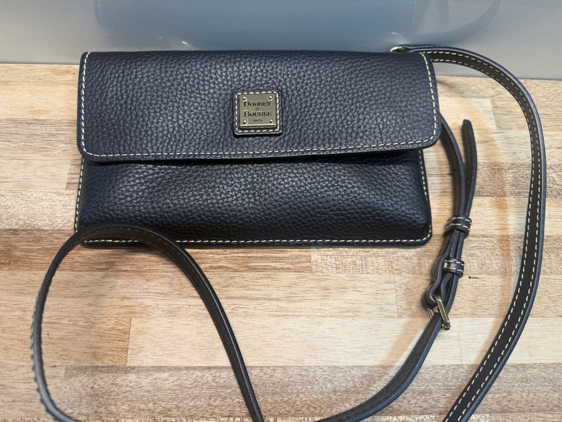 두니&버크 Dooney & Bourke 페블 그레인 Milly 크로스바디 상품이미지1