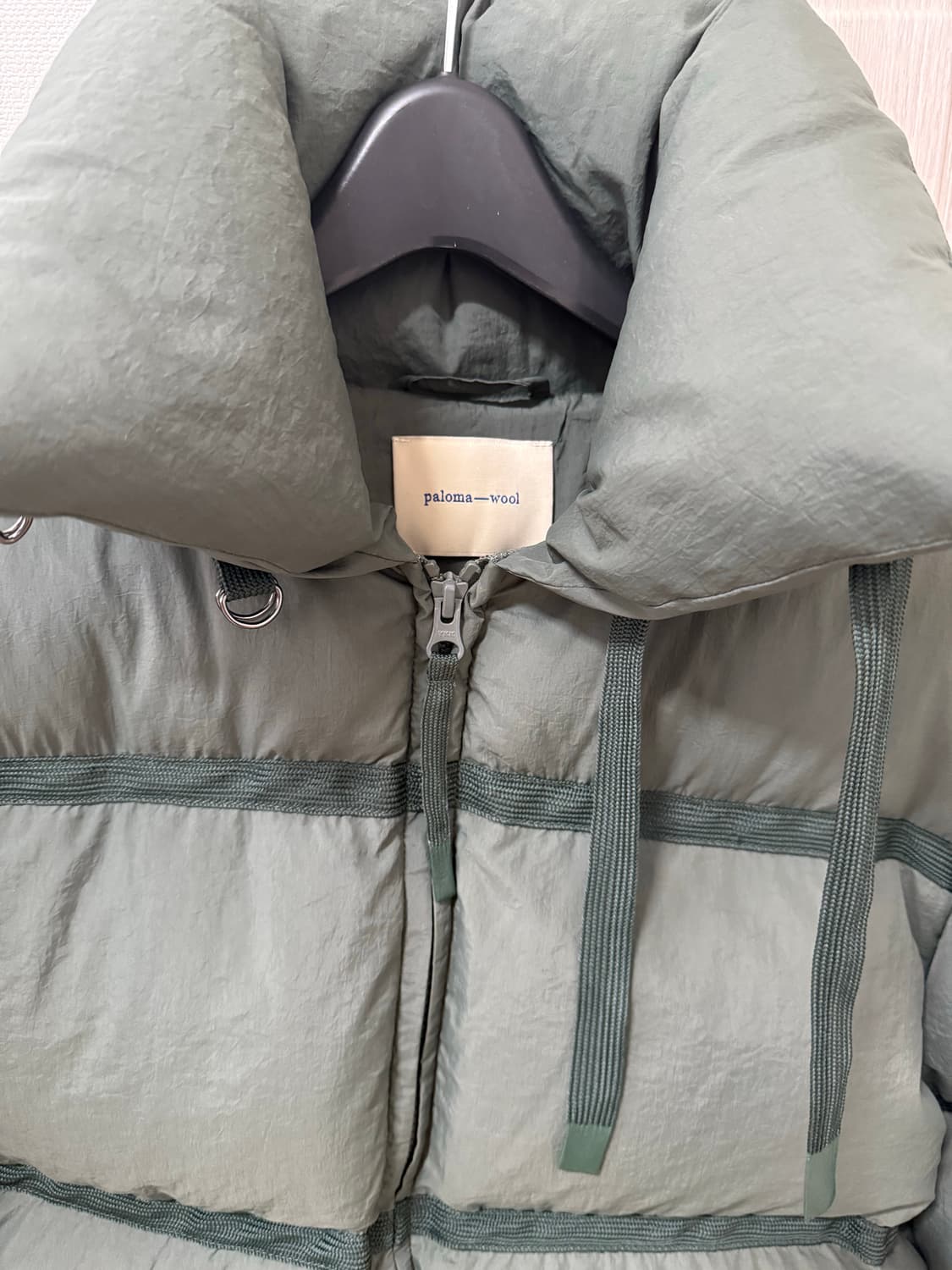 Paloma wool 팔로마울 릴리안 패딩 카키 S 상품이미지4