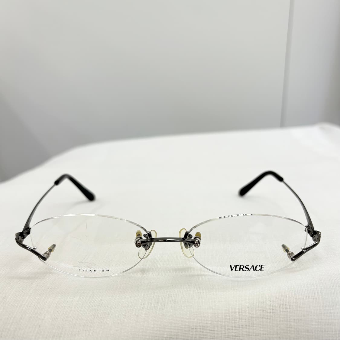 VERSACE 실버그레이 무테 안경 상품이미지2