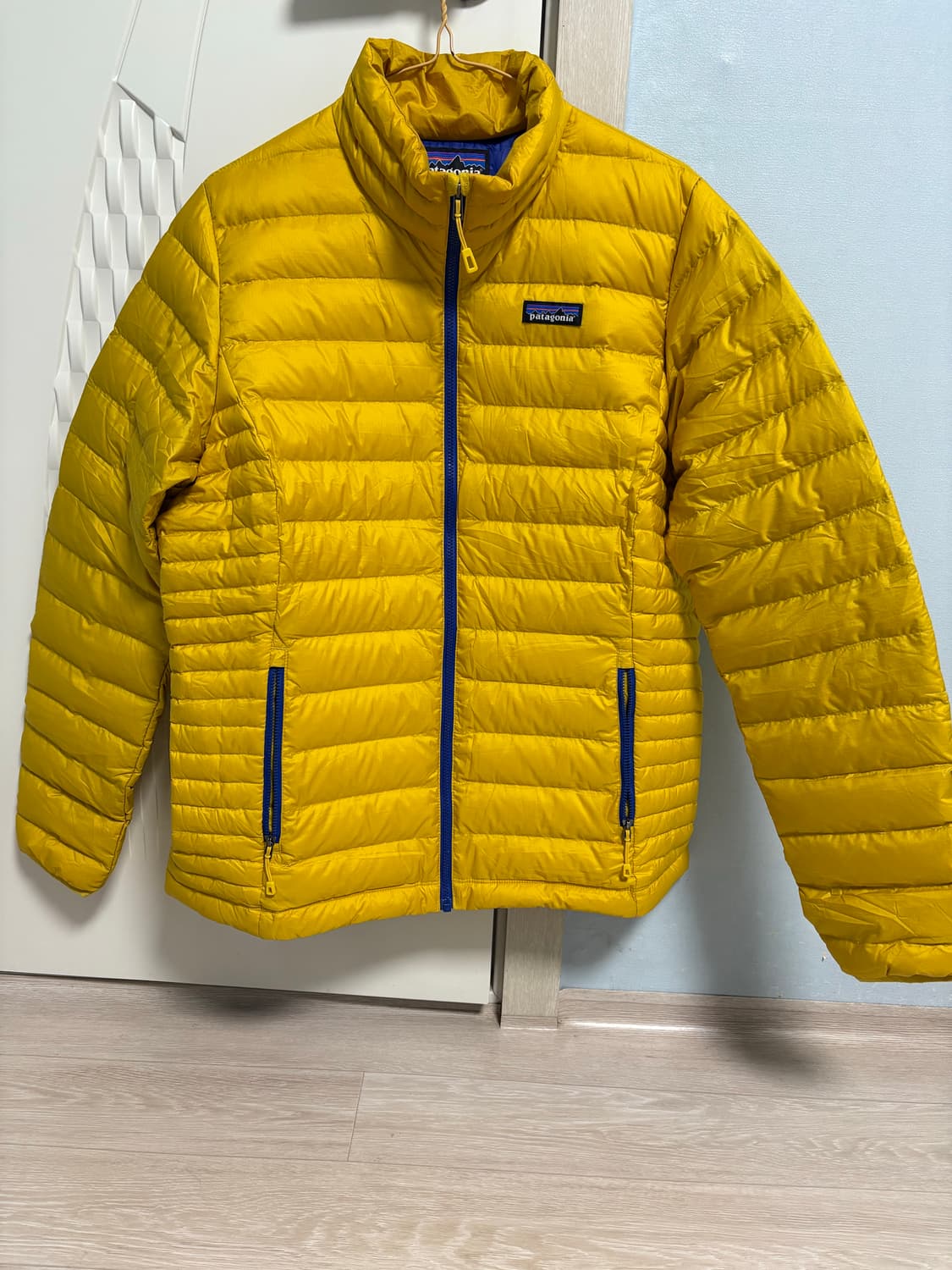 파타고니아 다운 스웨터 자켓 상품이미지1