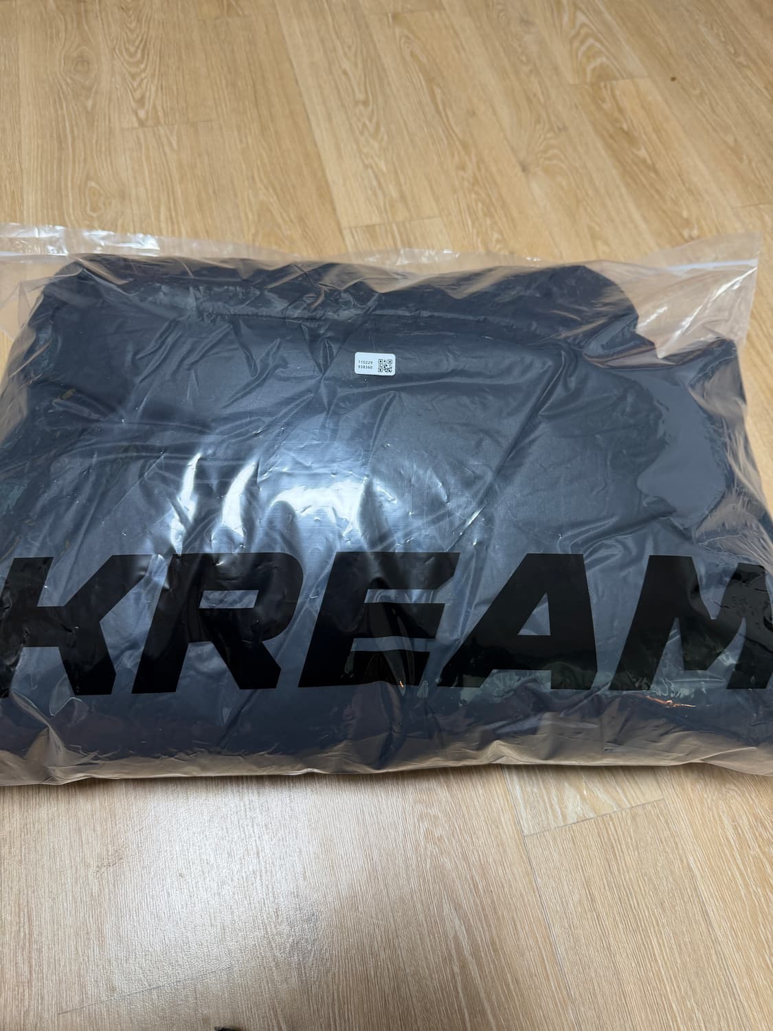 이지 갭 엔지니어드 바이 발렌시아가 티컷 퍼퍼 파카 블랙 S  새상품 입 상품이미지5