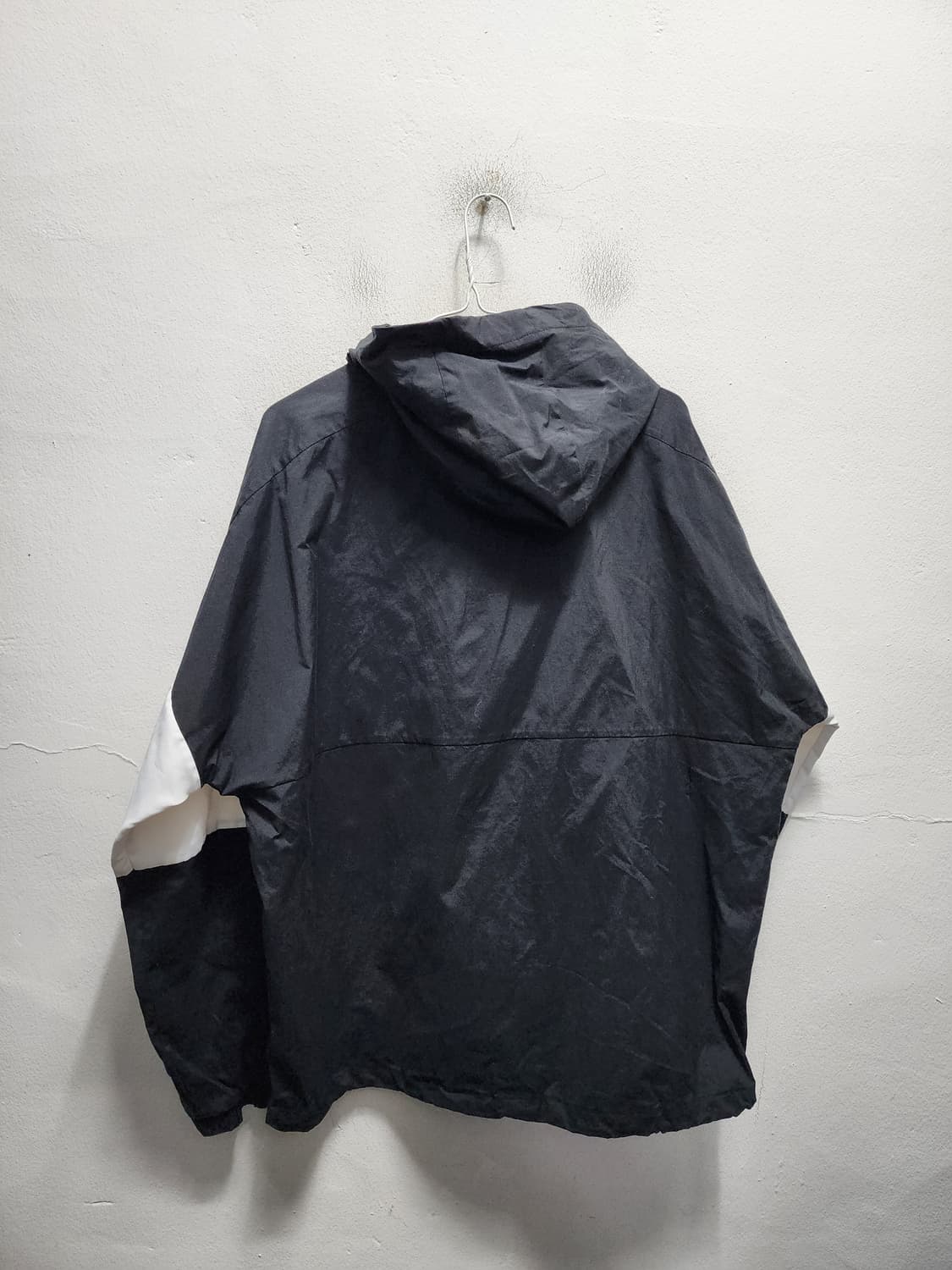 엄브로 오레오배색 바람막이 아노락 상품이미지2