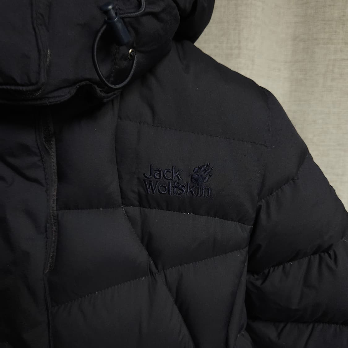 95 ) 잭울프스킨 여성 필파워 800 거위털 블랙 롱패딩 상품이미지5