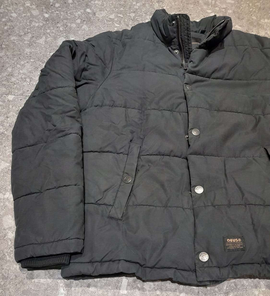 💥데우스 엑스마키나 패딩 자켓 블랙 (L) 상품이미지3
