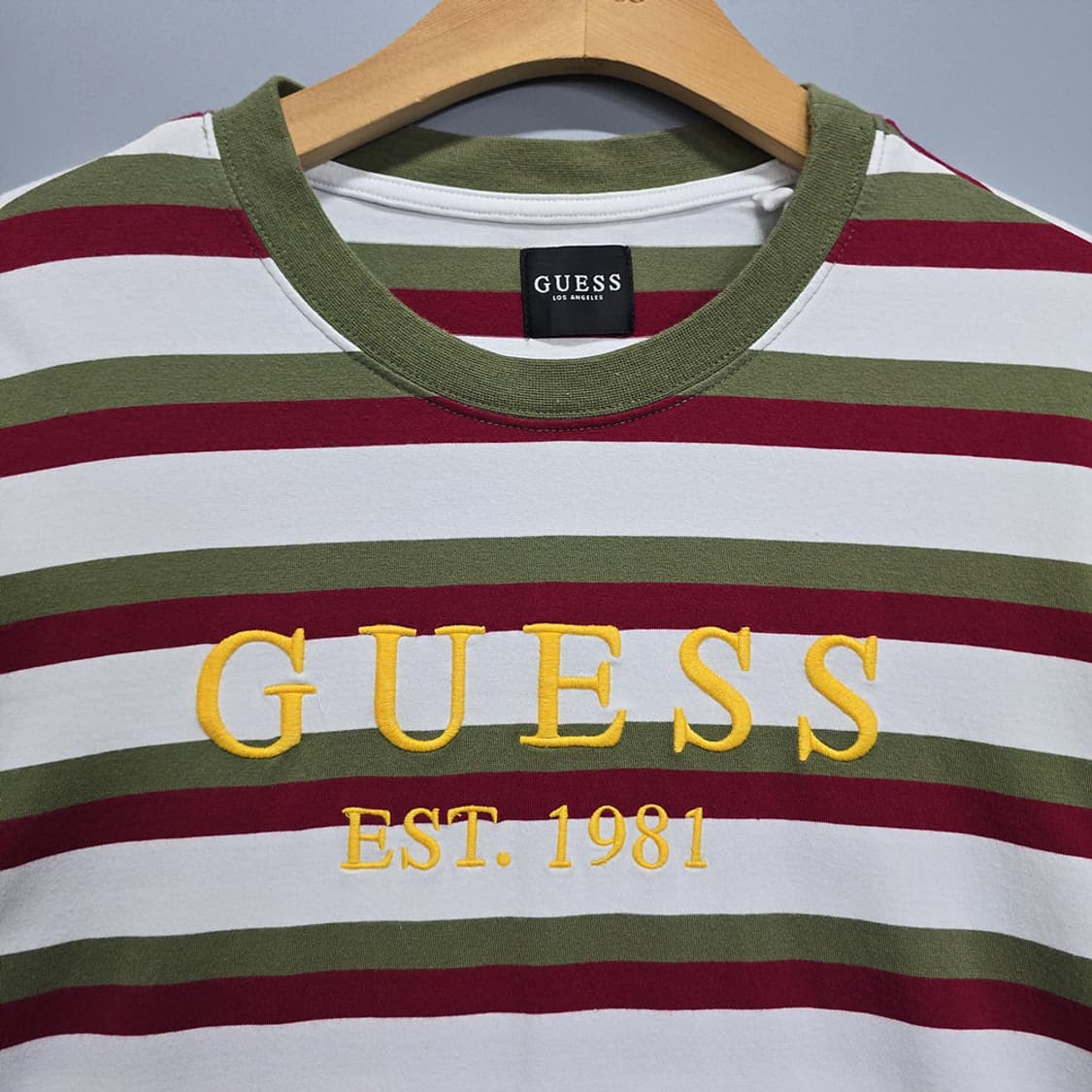 게스(GUESS) 남성 반팔 티셔츠 L 상품이미지2